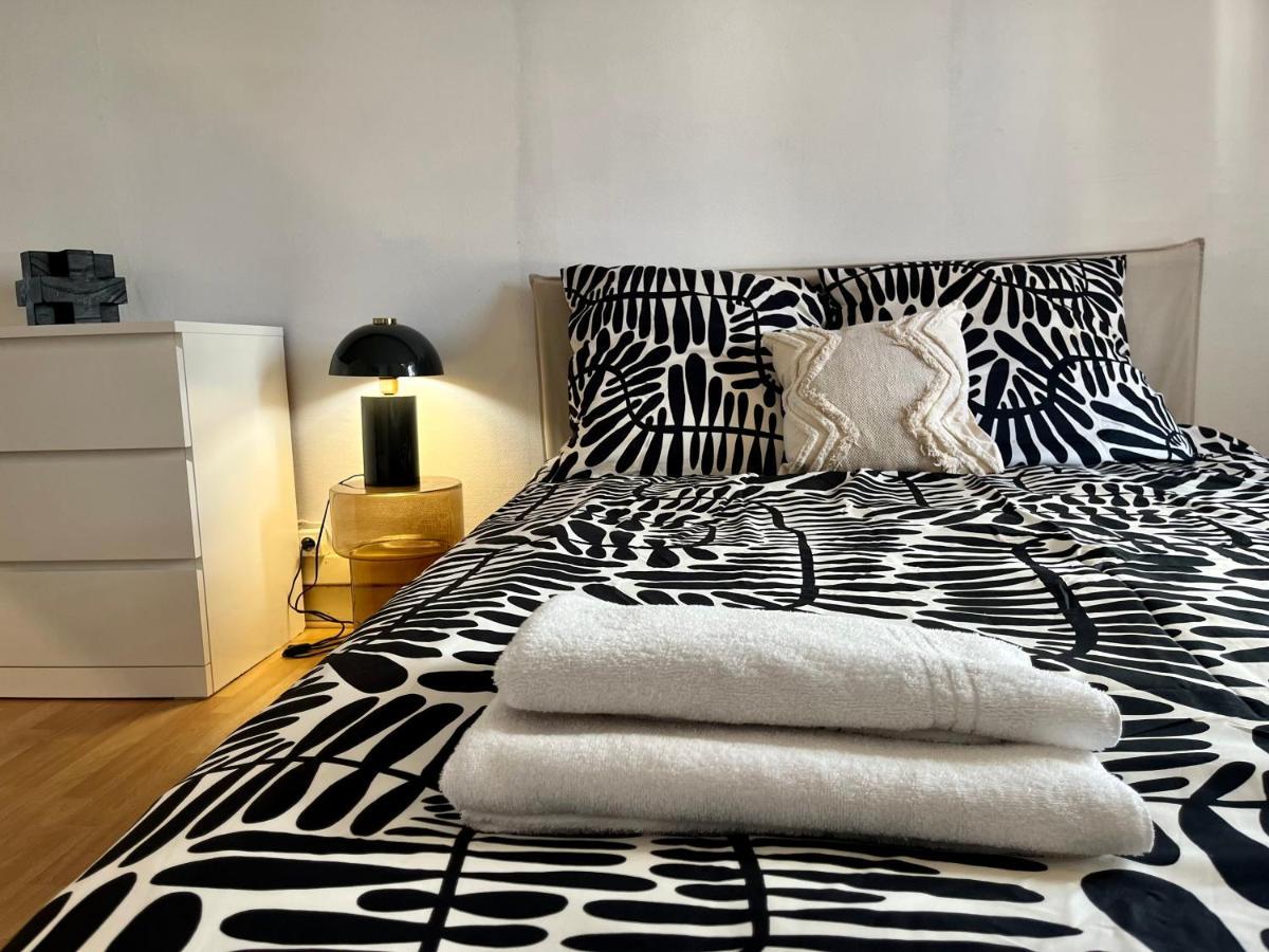 Suite Jason Villeurbanne Buitenkant foto
